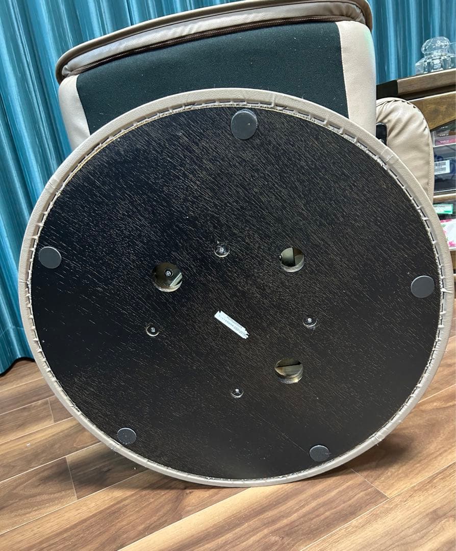 カリモク.リクライニングチェアー