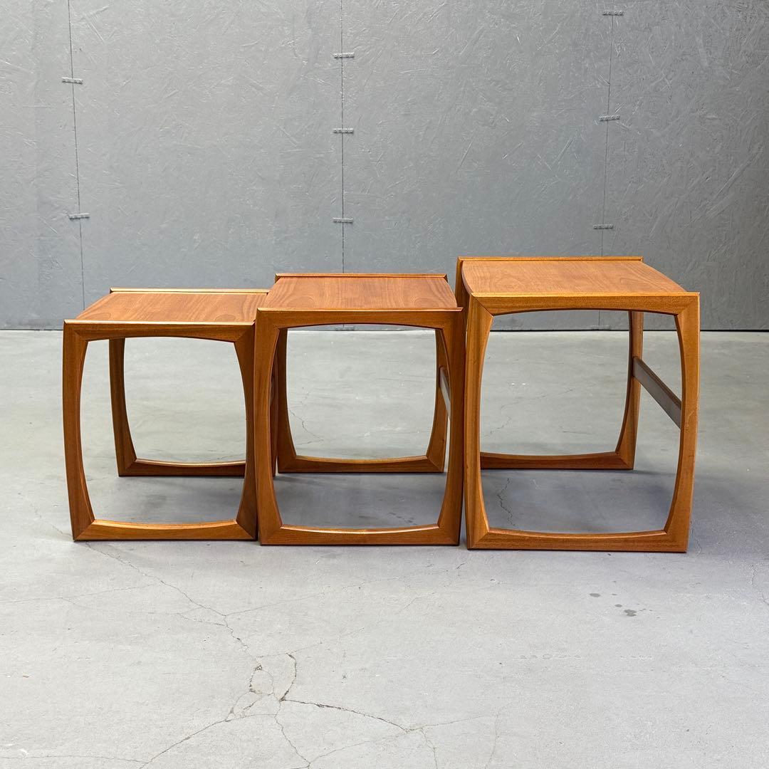 イギリス ヴィンテージ チーク ネストテーブル