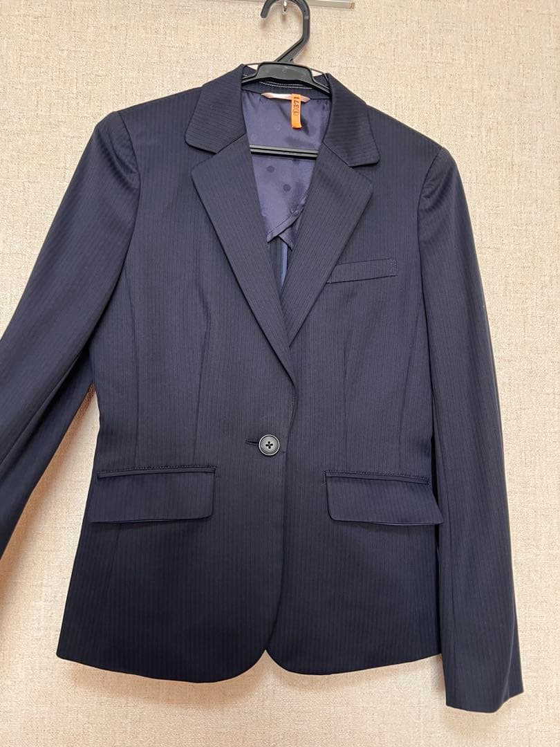 【美品】ViVi スーツ　7号　ストライプ