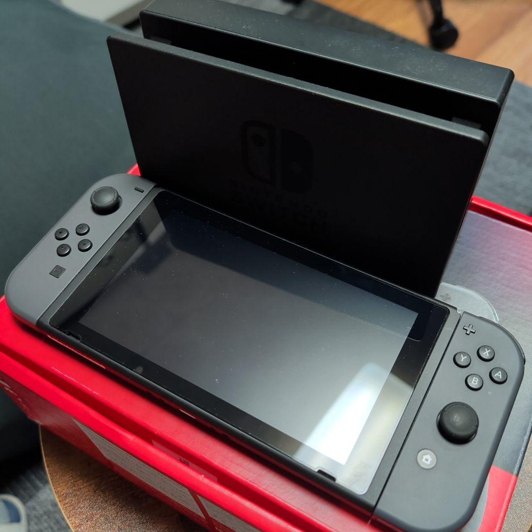 ニンテンドーSwitch本体　黒