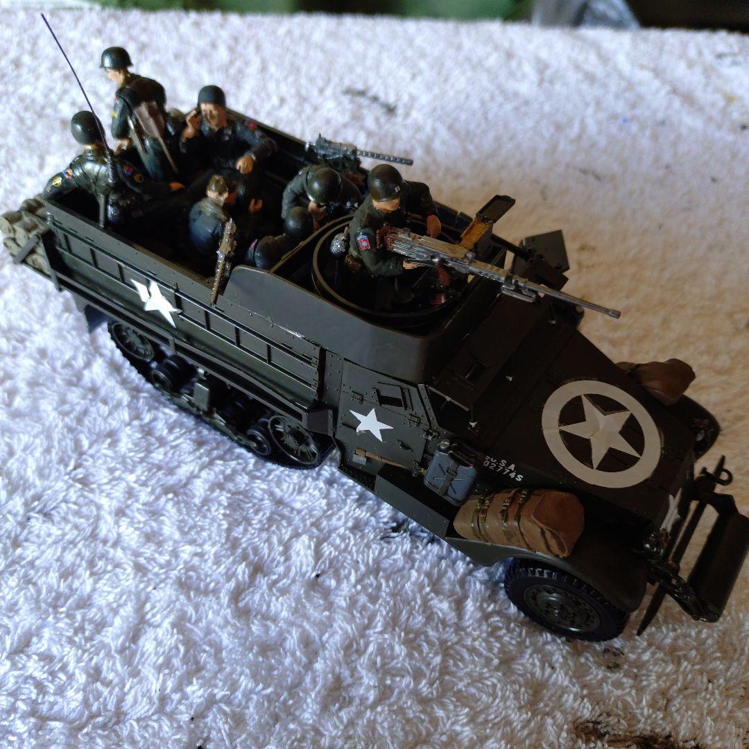 新春セール！パットン大戦車軍団兵員輸送車M3A2 1/35フィギュア9体