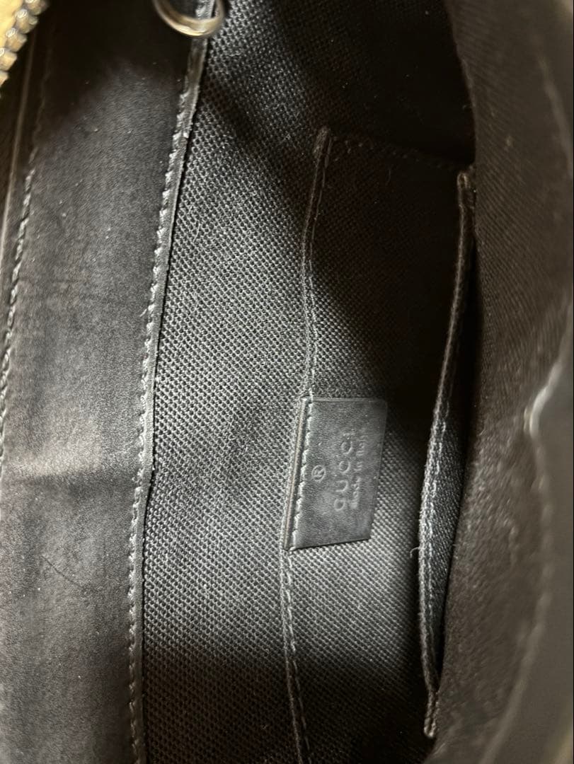 GUCCI スモール メッセンジャー ショルダーバッグ GGスプリーム ブラック