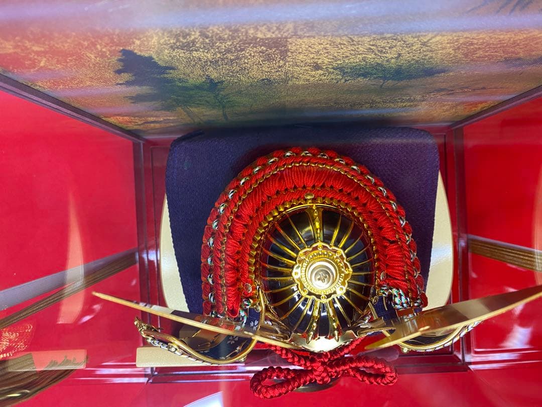 東京久月　五月人形　家紋付き兜飾りアクリルケース入・コンパクトサイズ