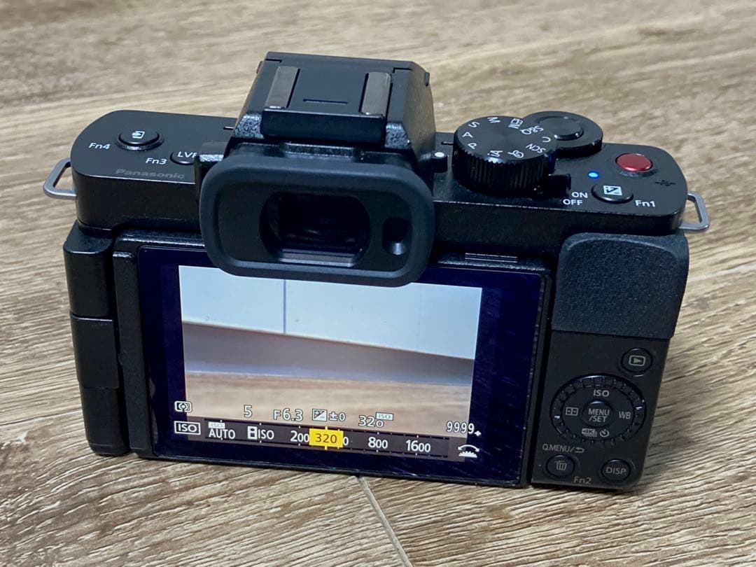 LUMIX DC-G100D 標準ズームレンズキット おまけ多数【中古美品】