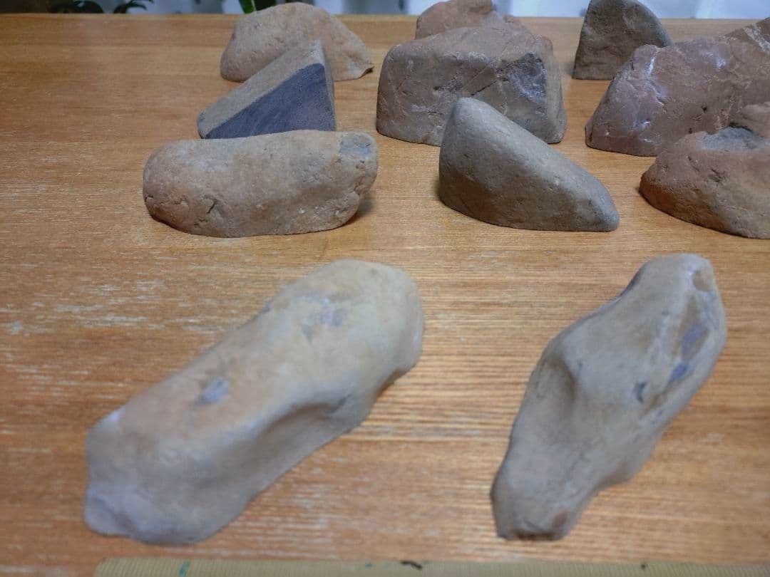 結婚式　席札　テーブルナンバー　アクセサリースタンド　ペーパーウェイト　大理石？