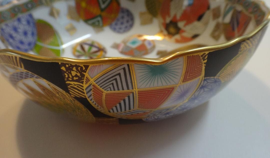 ★前畑陶★庫山窯 色絵手まり　 羽子板銘々皿　５枚セット と手毬模様の中鉢★