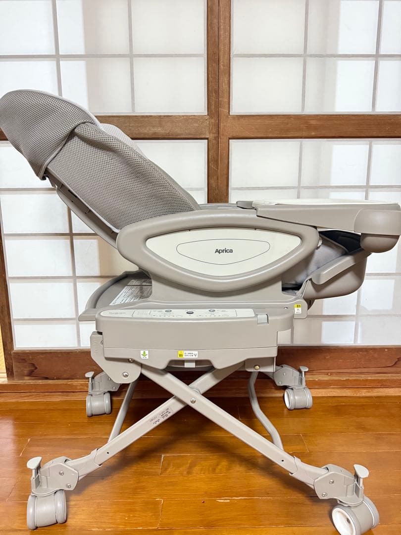 美品 ユラリズム　オート AC Aprica ハイローベッド&チェア