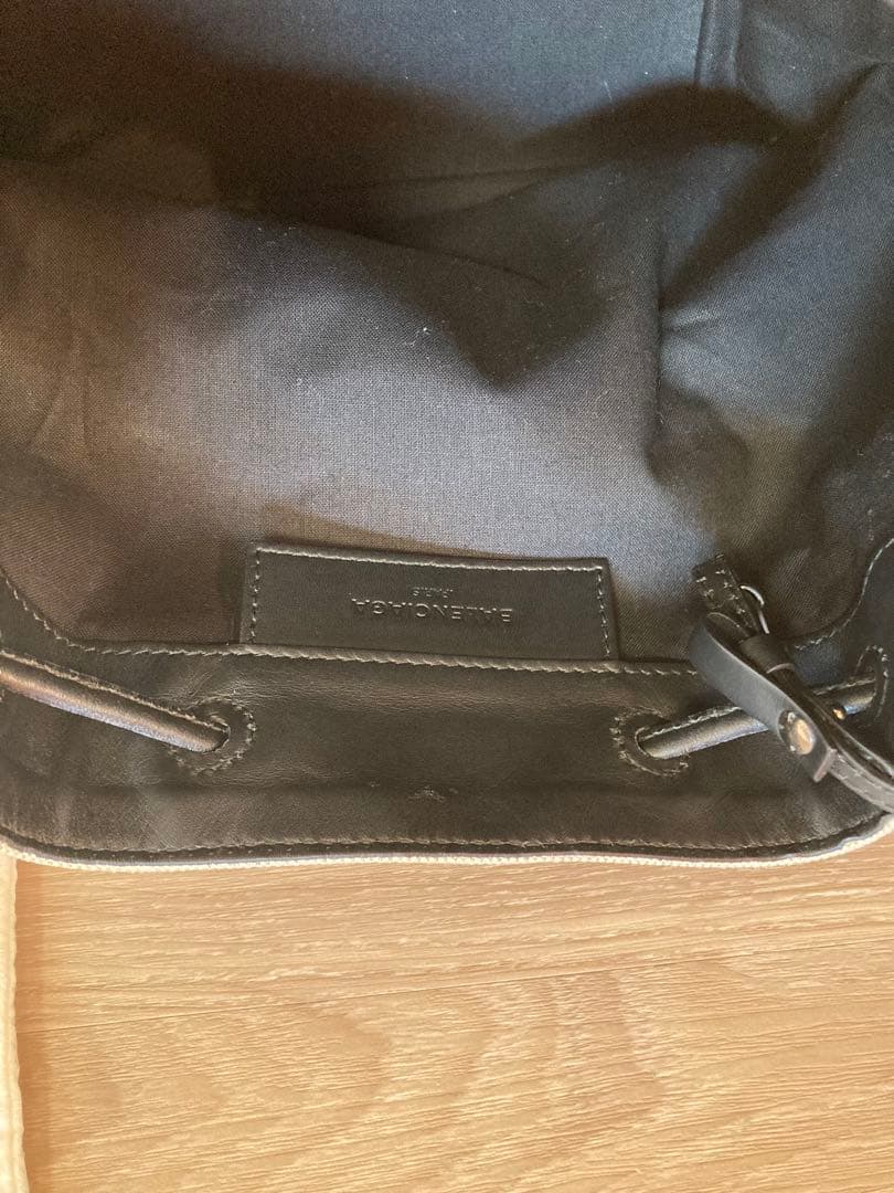 バレンシアガ　巾着バック　バケツバック