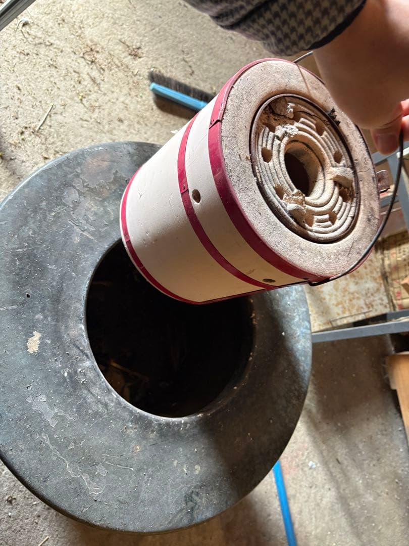 火鉢　練炭式　練炭コンロ　レトロ　古物　植木鉢　アンティーク　ヴィンテージ