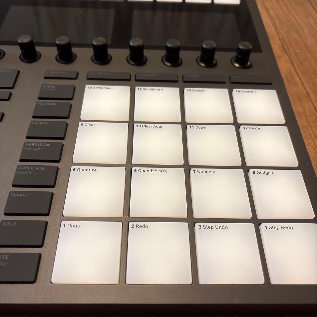 d*ん様 【出品最終日】美品MASCHINE MK3 (ケース付き)