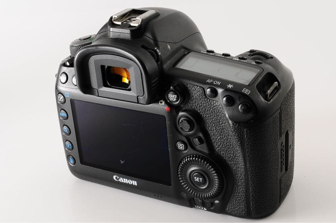 ◆シャッター回数:16,800回◆ Canon EOS 5D Mark IV