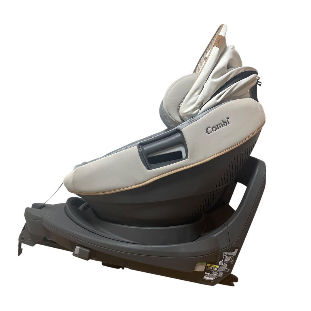 combi コンビ　 ホワイトレーベル THE S ベージュ　ZC-690