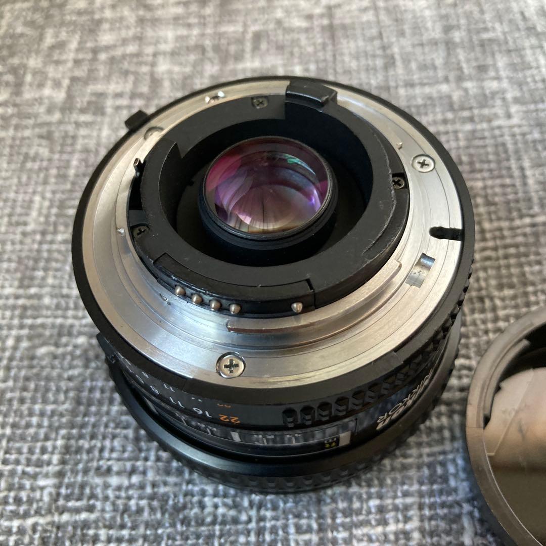 Nikon AF20mm f/2.8 単焦点レンズ
