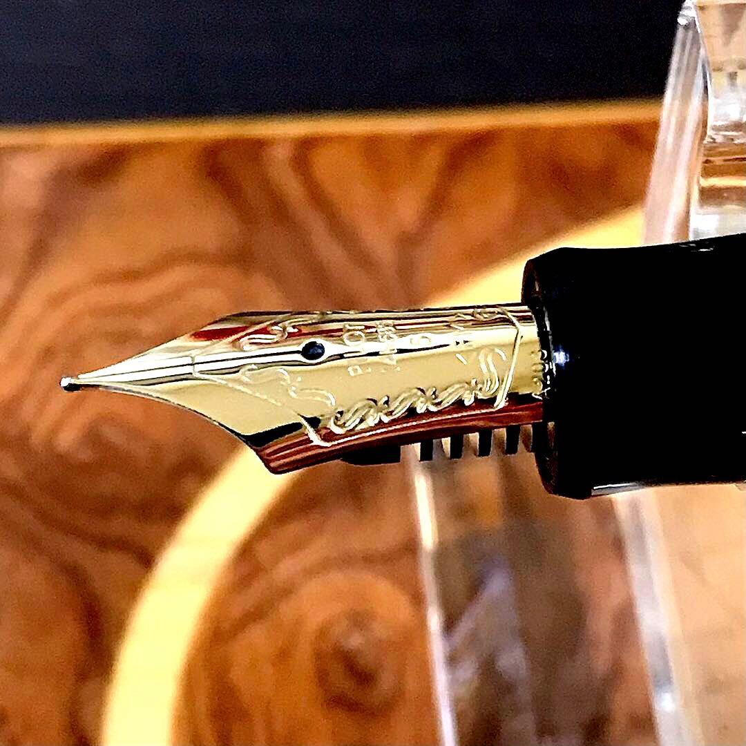 ☆ほぼ新品☆パイロット万年筆の原点☆素晴らしいパイロットカスタム74（ＦＭ)