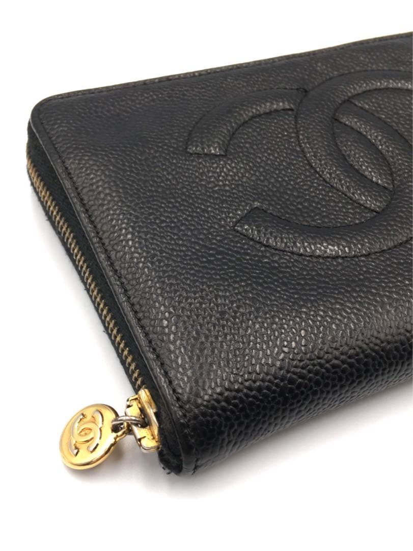 シャネル　キャビアスキン　長財布