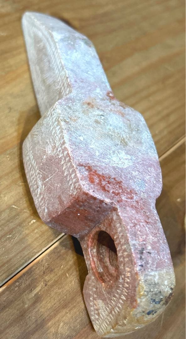 古代　線状模様　手彫り　石製　オイルランプ　アラベスク