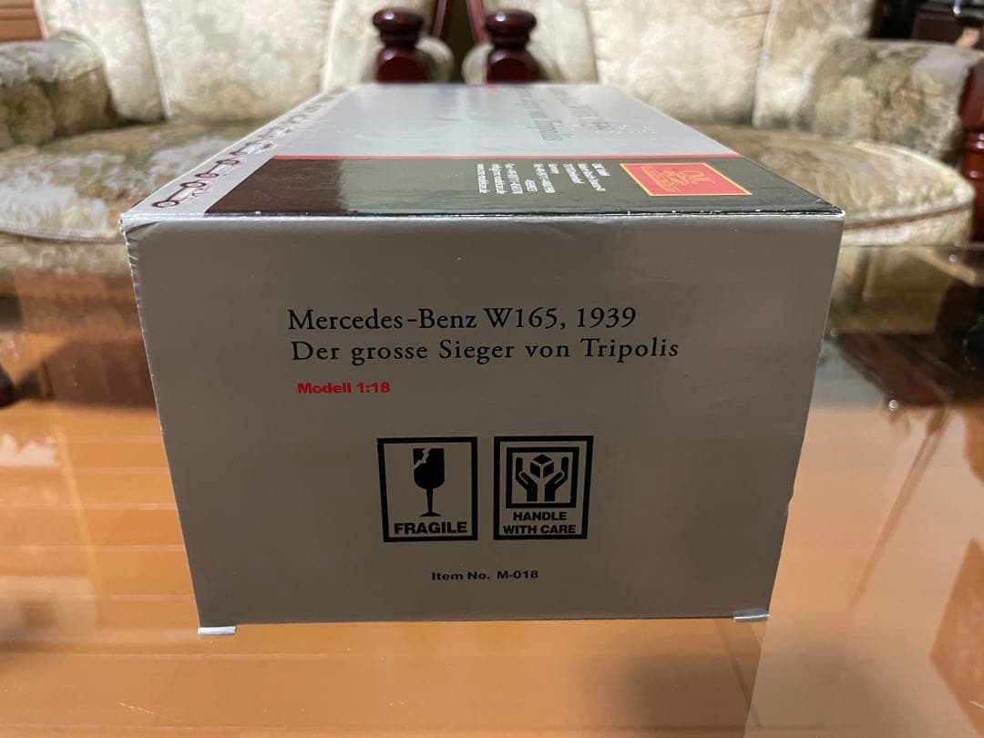 価格変更1/18 CMC メルセデス・ベンツW165 1939年 未展示品