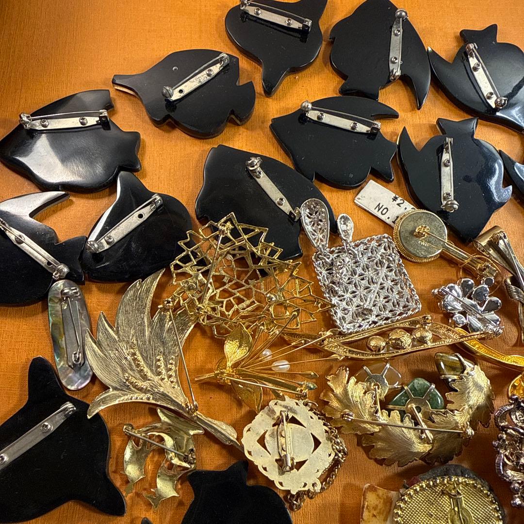 ブローチ　大量　まとめ　２７個