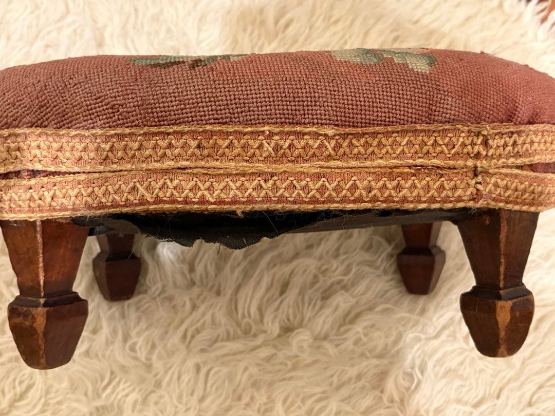 バティさま専用　プチポワン　フランス　アンティーク　フットスツール　オットマン