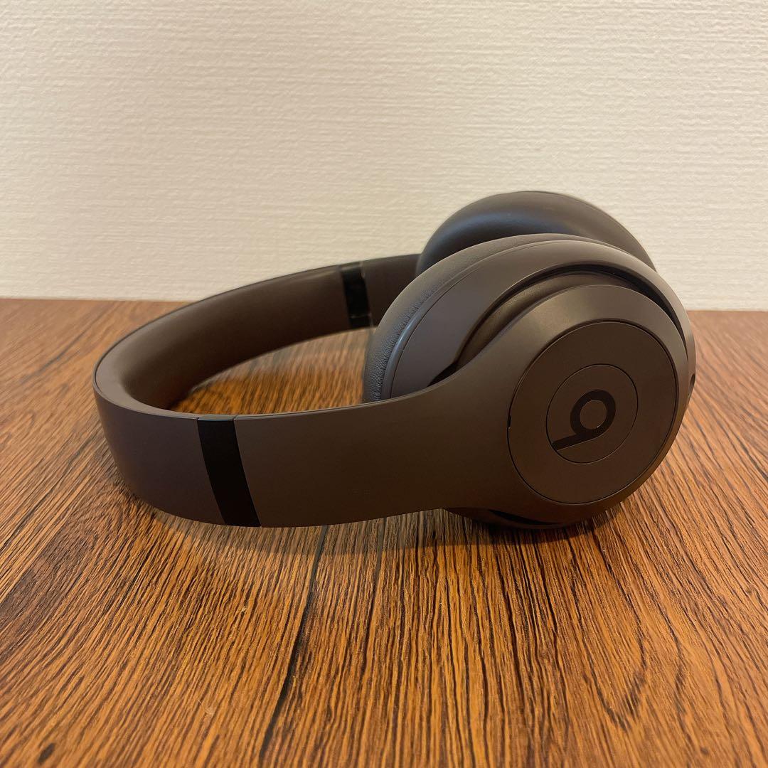 良品⭐️Beats Studio Pro ワイヤレスヘッドホン　ディープブラウン
