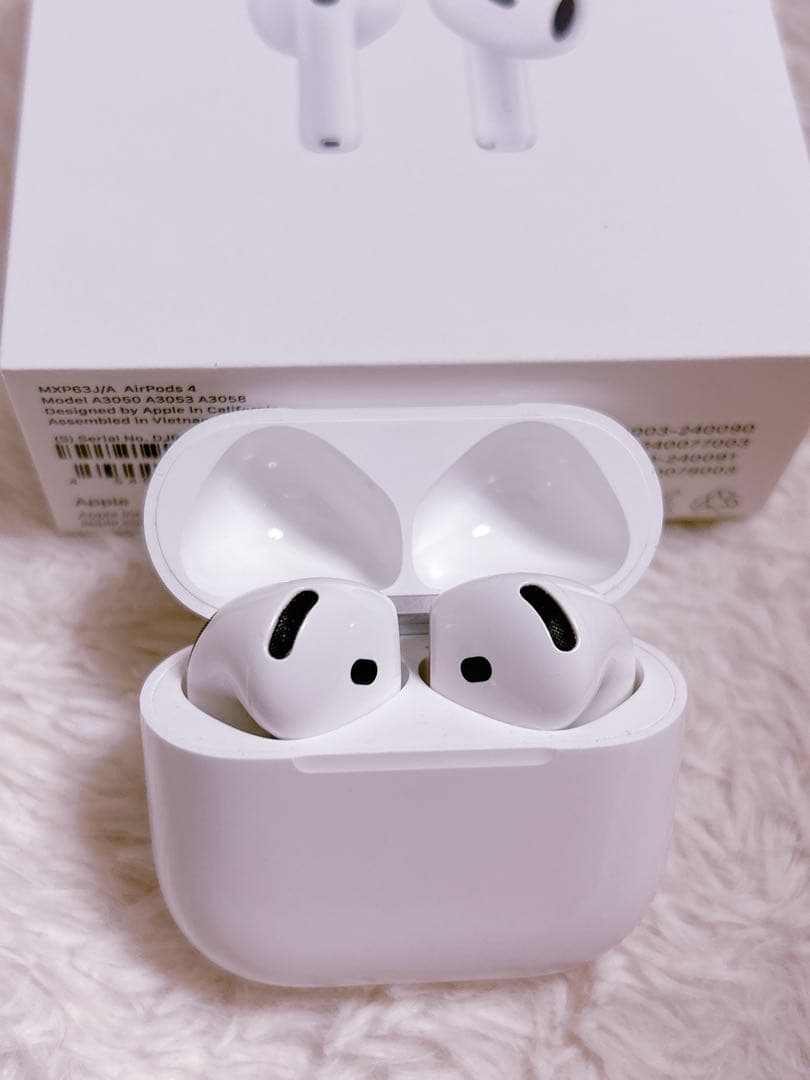 ほぼ未使用AirPods4　アクティブノイズキャンセリング無し