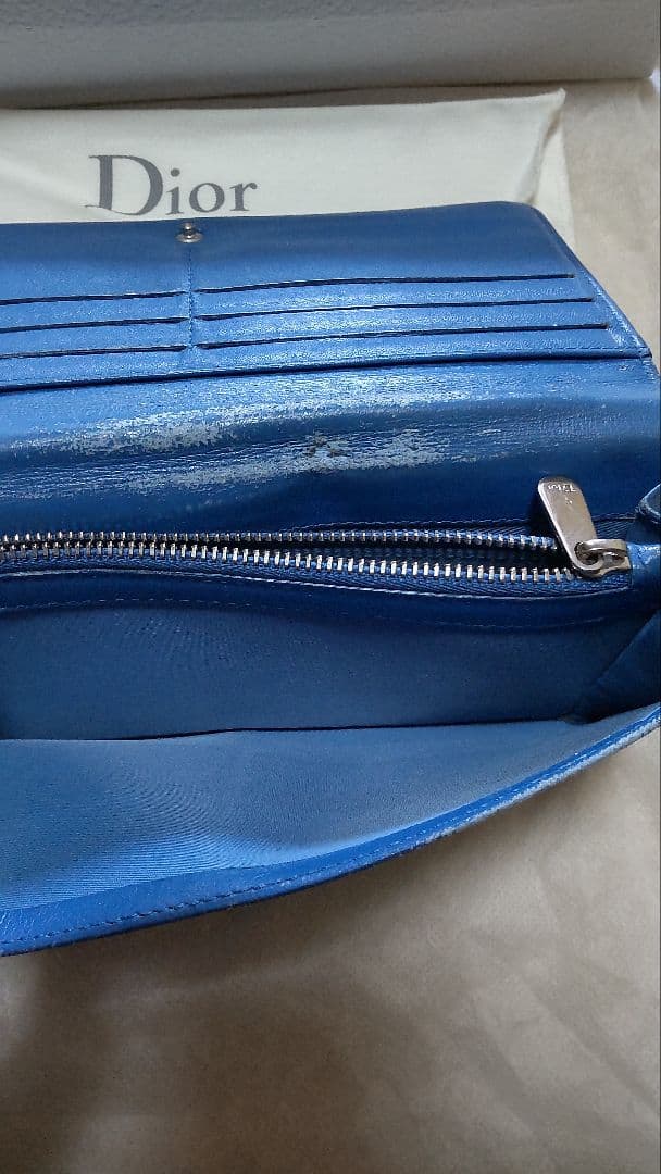 クリスチャン・ディオール　レディース　長財布　黒　青　箱、リボン付き　チャーム