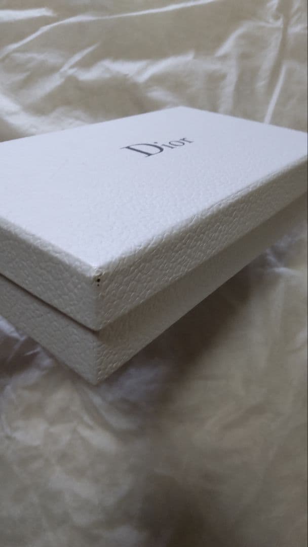 クリスチャン・ディオール　レディース　長財布　黒　青　箱、リボン付き　チャーム