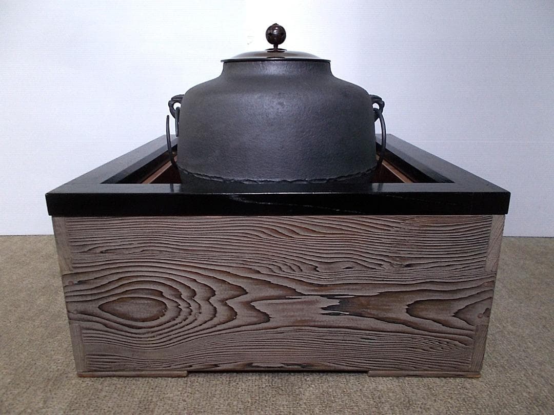 茶道具 置炉セット 人間国宝高橋敬典作 未使用五徳 利休好 阿弥陀堂釜 共箱