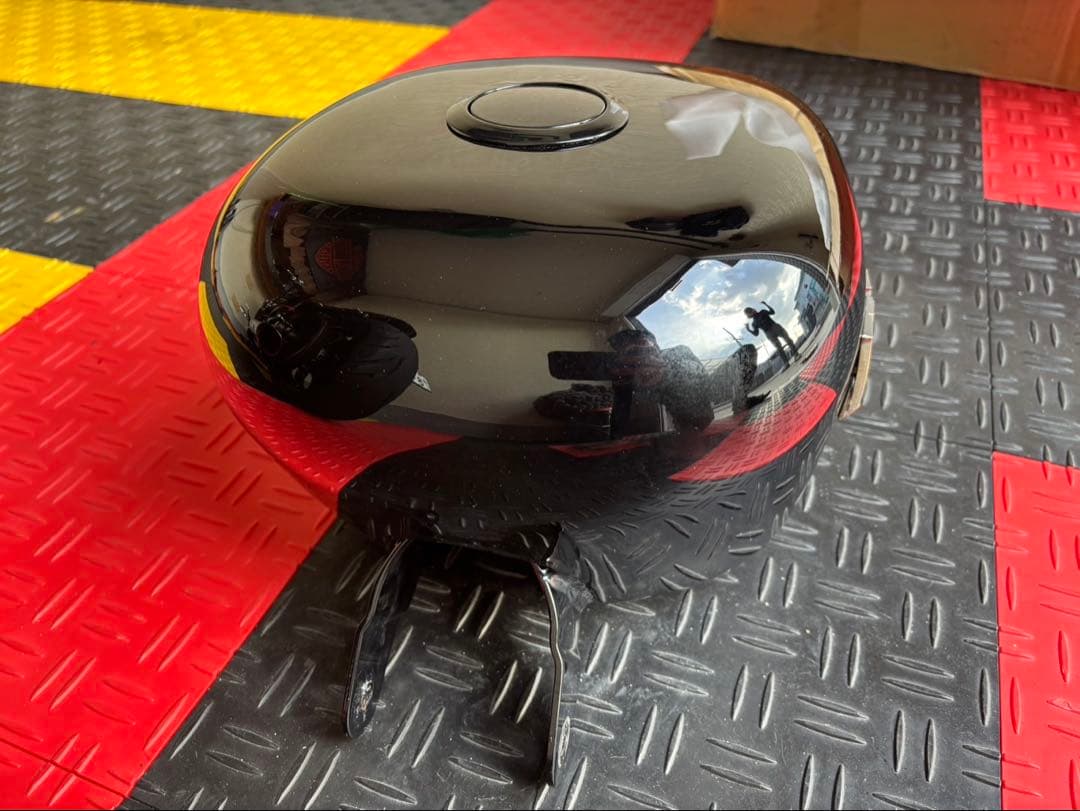 HARLEY DAVIDSON ブラックタンク