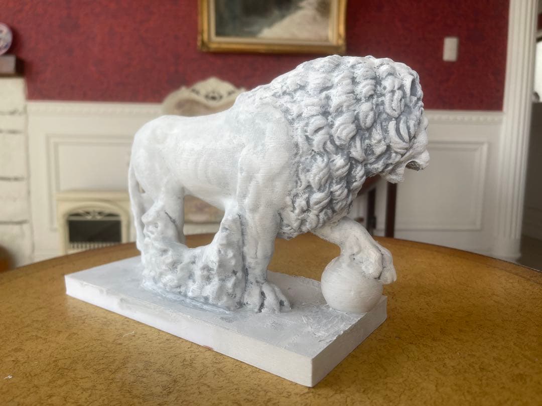 メディチライオンの像 ヴァッカ と ファンチェッリ (2 lions)