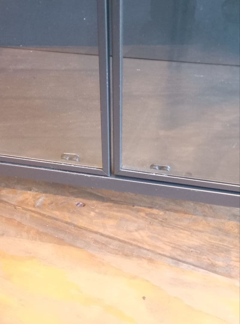 ディスプレイケース　棚無し　使用感有　高さ約１２０cm✕幅８１cm✕奥行３９cm