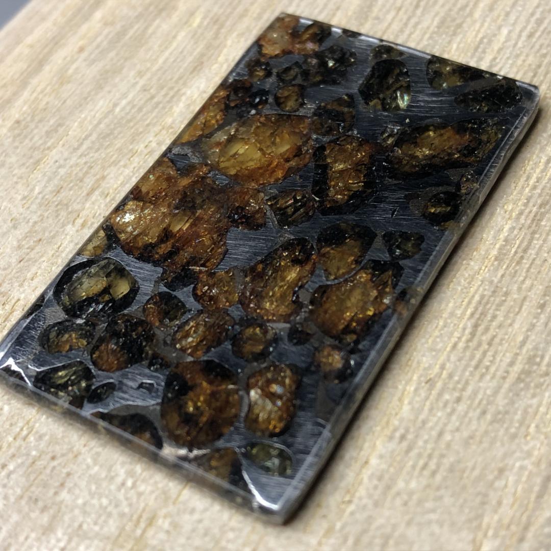 パラサイト隕石 隕石　石鉄隕石　セリコ隕石 美品　重さ約6ｇ　ケース付