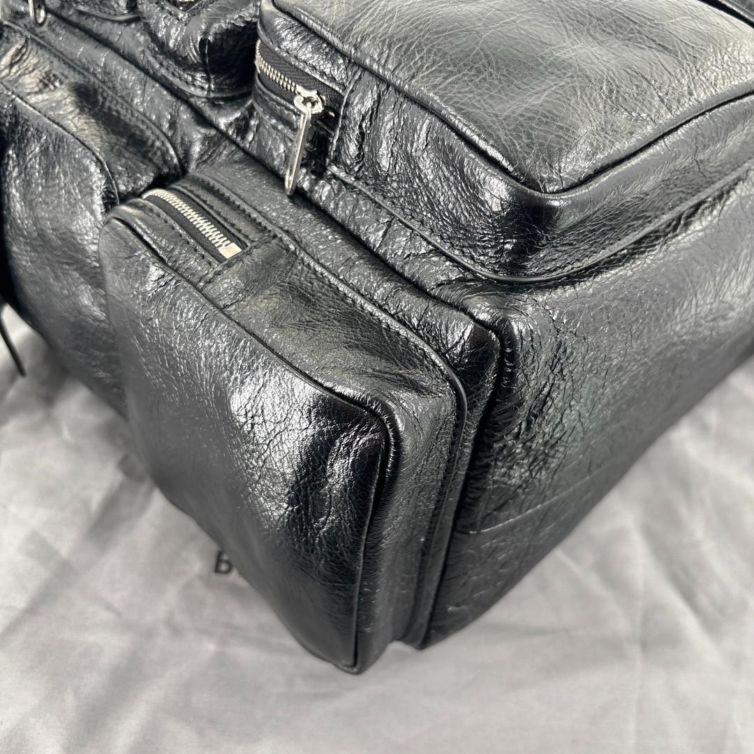 新品未使用 現行 バレンシアガ SUPERBUSY ラージ スリングバッグ 黒