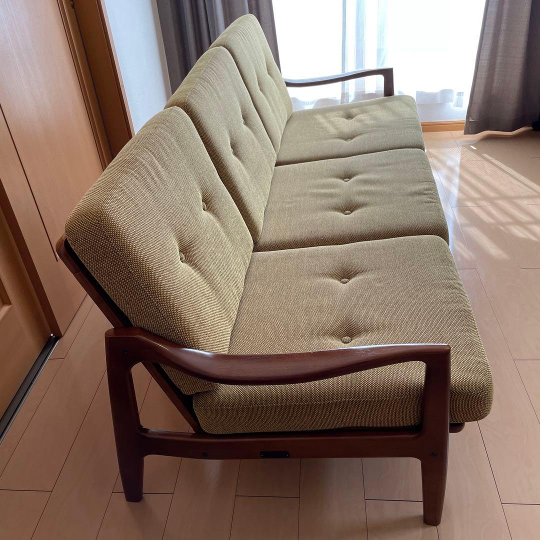 カリモク60 フレームチェア　3シーター　マスタードイエロー