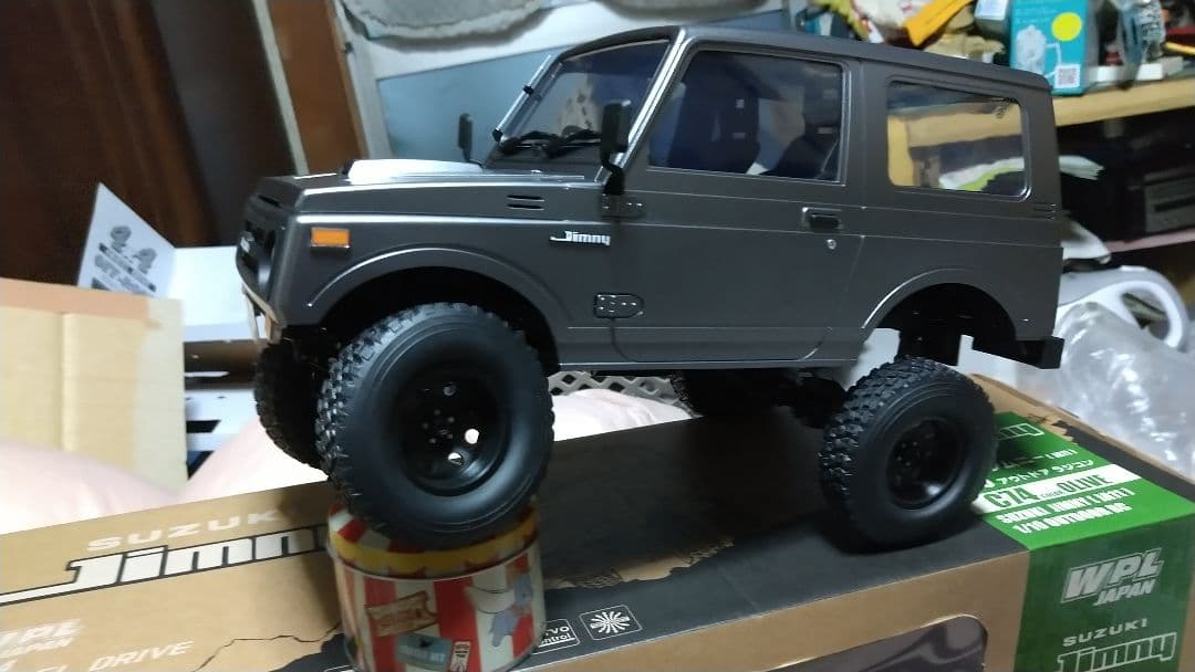 WPLジムニー オリジナル金属バンパー付き。