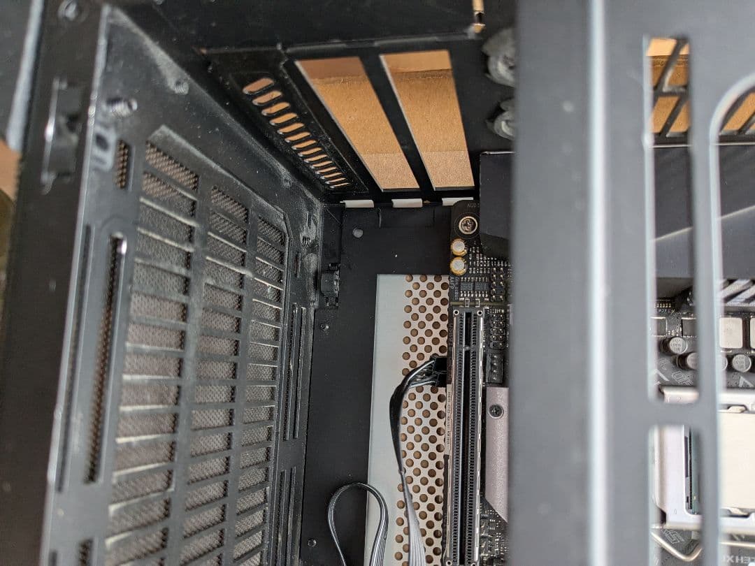 NCASE M1 v6.1 シルバー PCケース