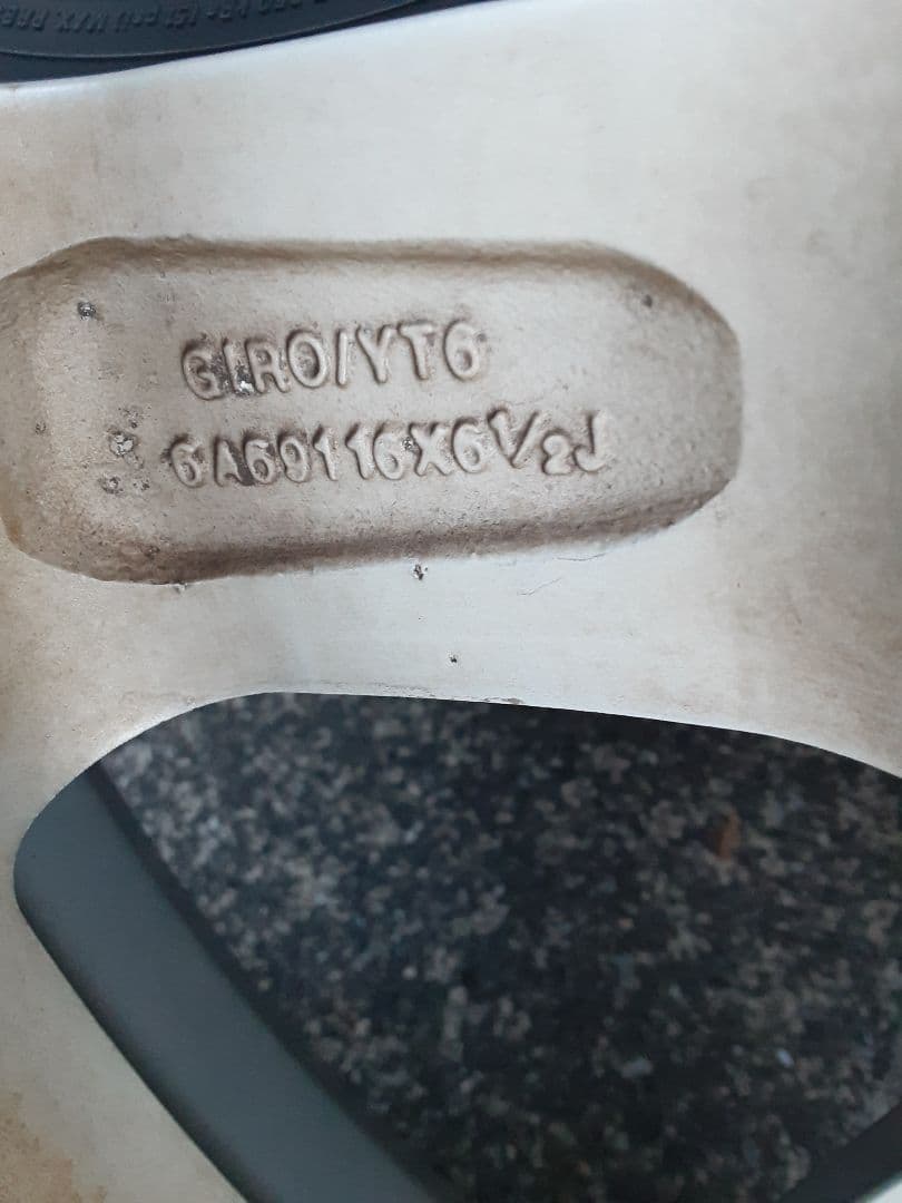 16インチスタッドレスタイヤ&アルミホイール付き　4本セット