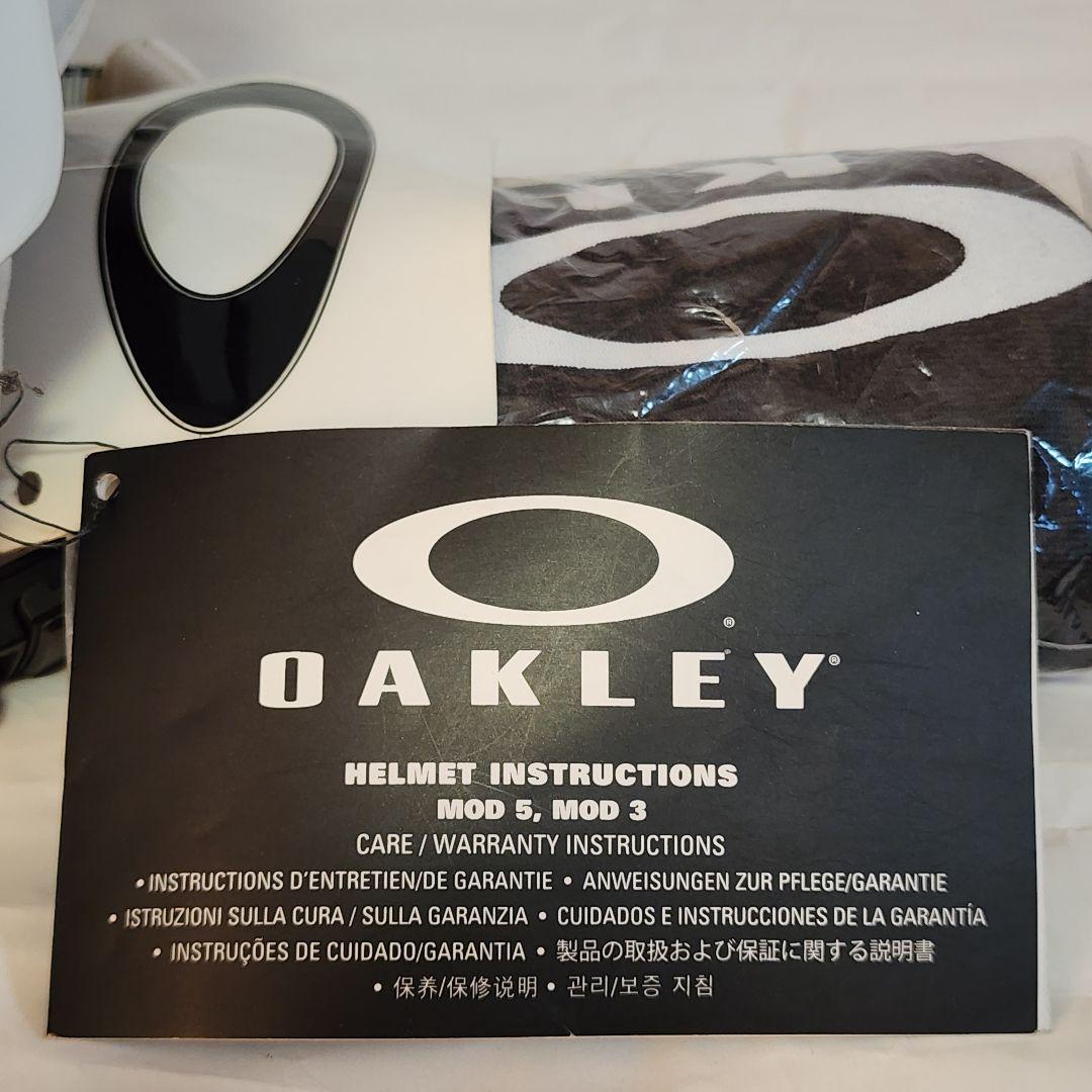 OAKLEY MOD5 ヘルメット ホワイト