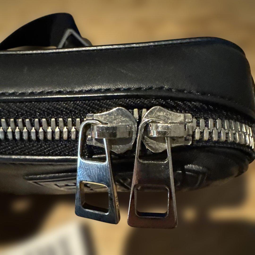 LOEWE レザー ショルダーバッグ ブラック