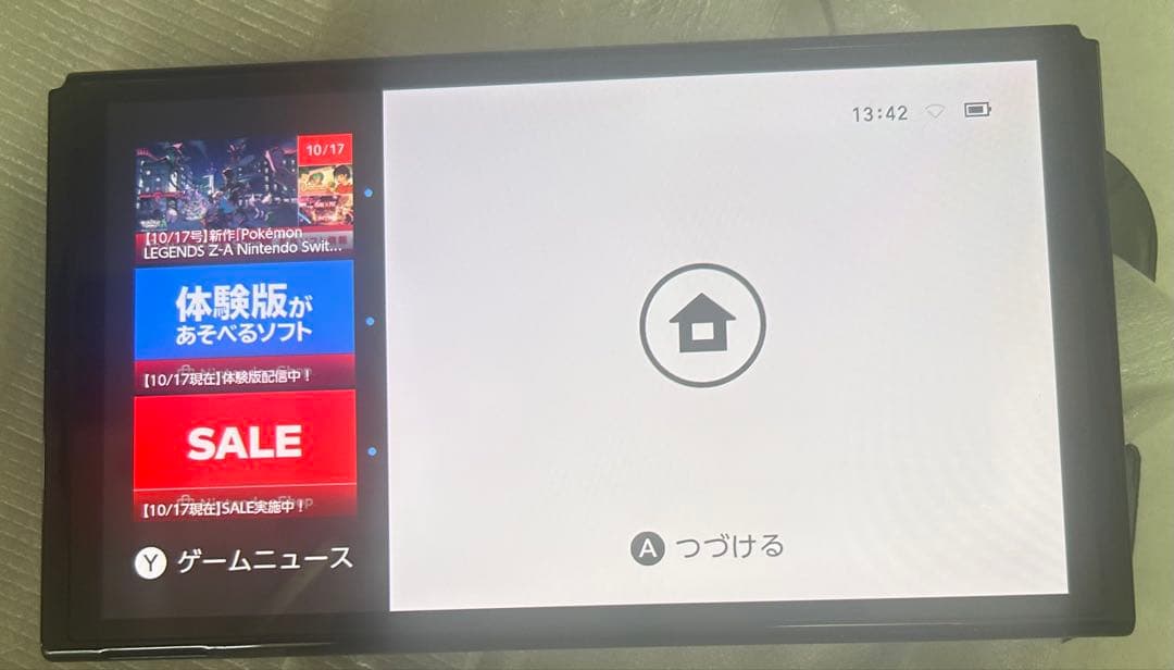【ポケモン】Nintendo Switch 有機ELモデル　ジョイコン無し