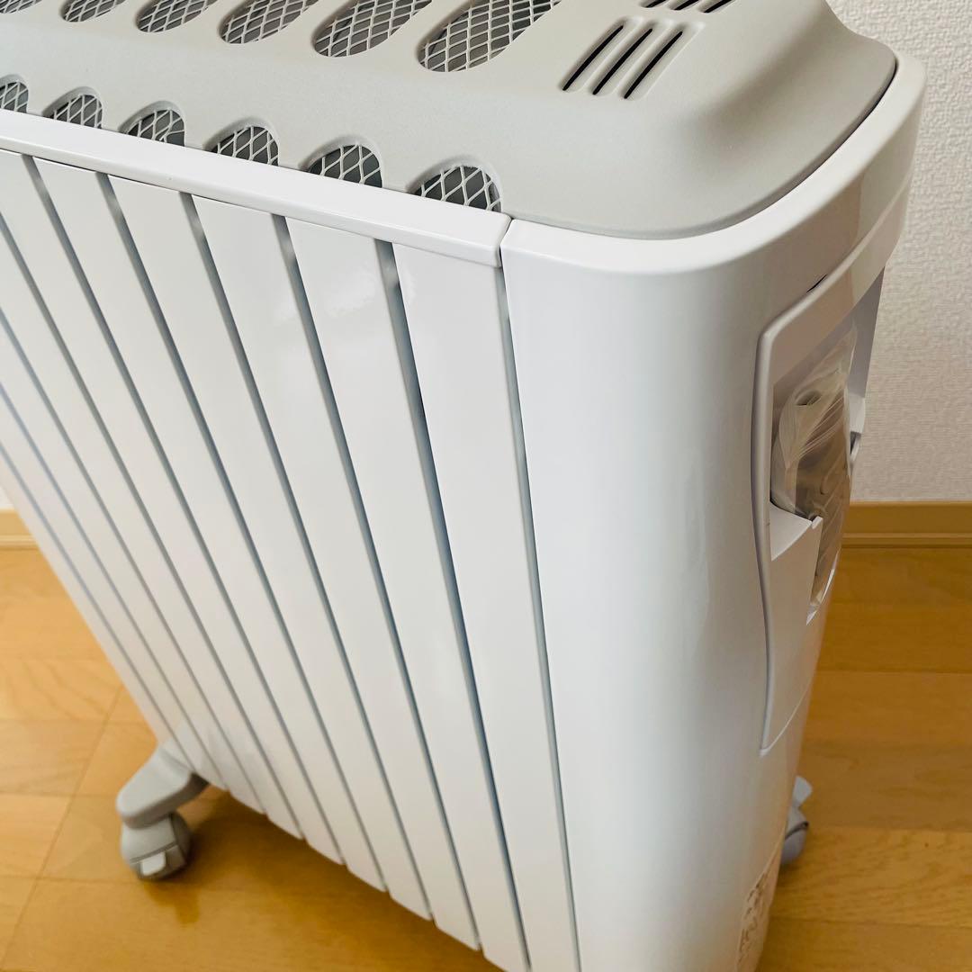【未使用に近い】デロンギ ベルカルド オイルヒーター 10～13畳用 リモコン付