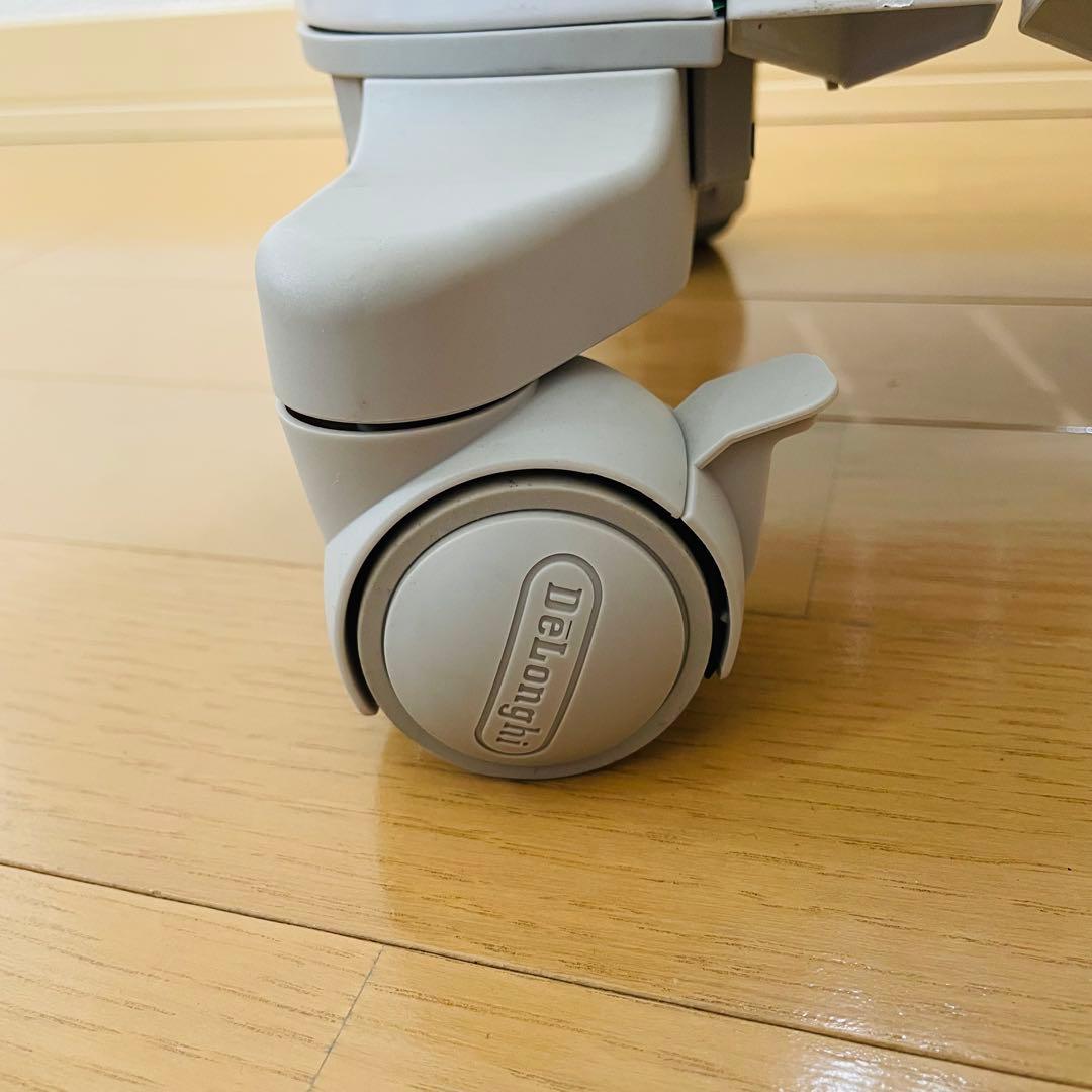 【未使用に近い】デロンギ ベルカルド オイルヒーター 10～13畳用 リモコン付