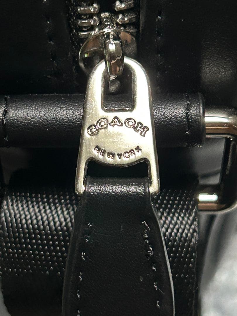 ぴかちゅうさん専用です！★超美品★COACH ブラック ショルダーバッグ