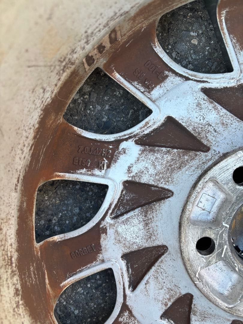 ボルボ ブリザック VRX 3 225/60R17 スタッドレスタイヤ