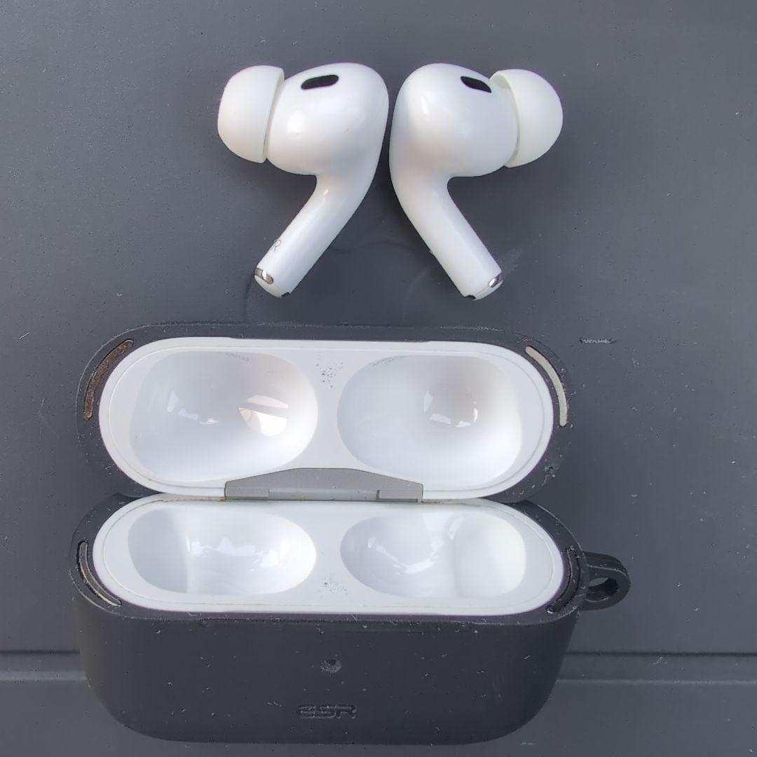 AirPods pro 2 本体 usb c ESR ケース付 保証あり