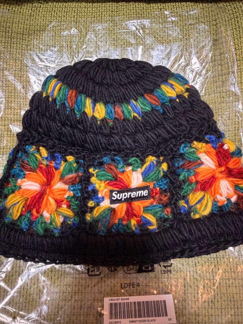 Supreme 花柄刺繍 ニット帽 ブラック