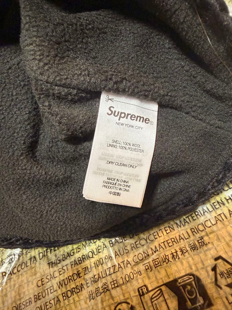 Supreme 花柄刺繍 ニット帽 ブラック