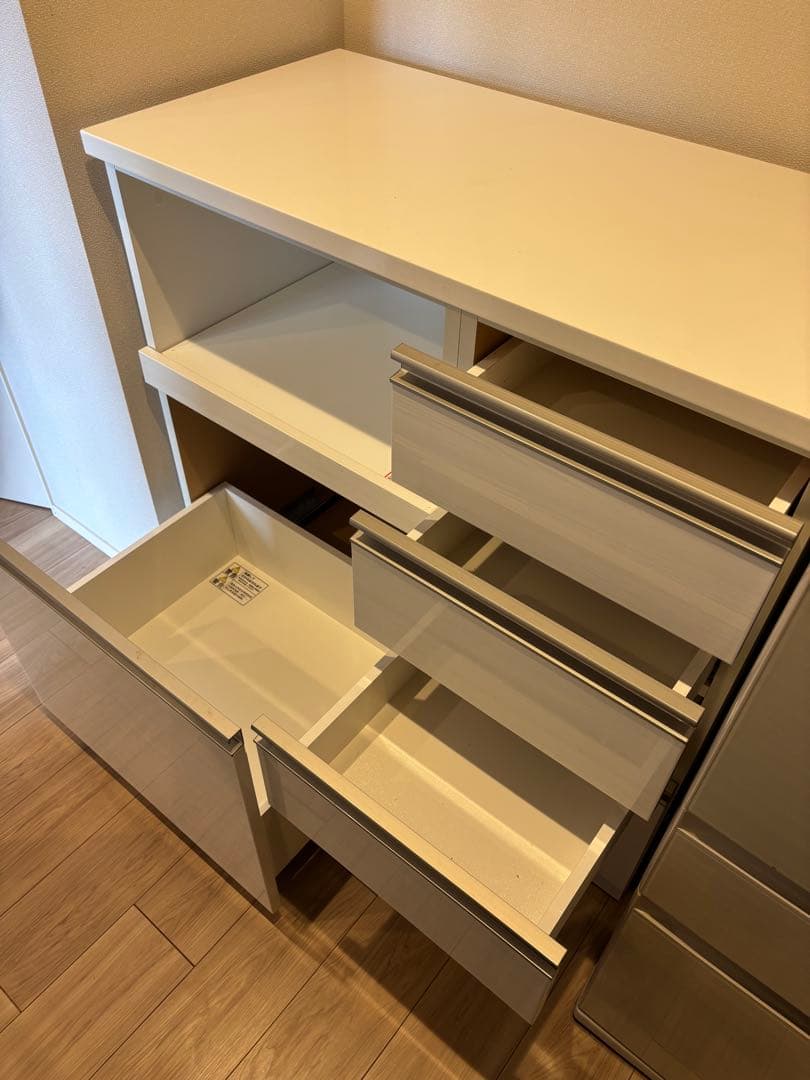 ニトリ　リガーレ　キッチンボード　食器棚