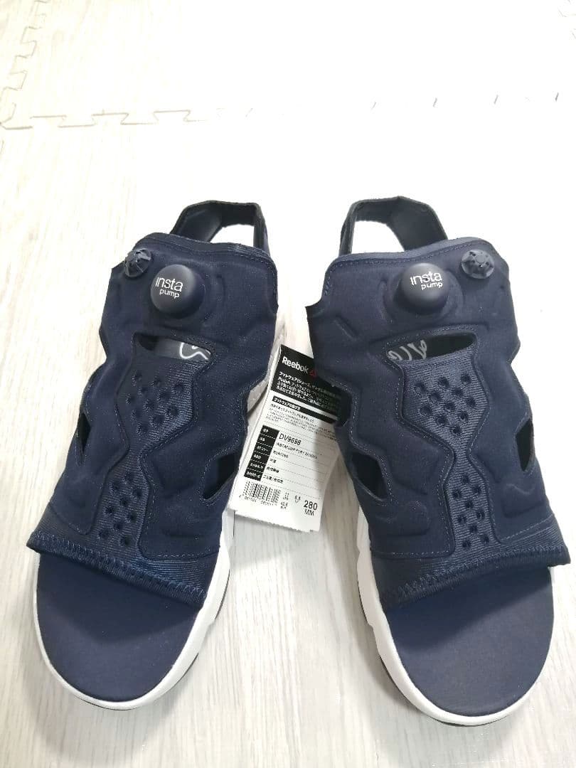 ポンプフューリー サンダル　Size　28cm