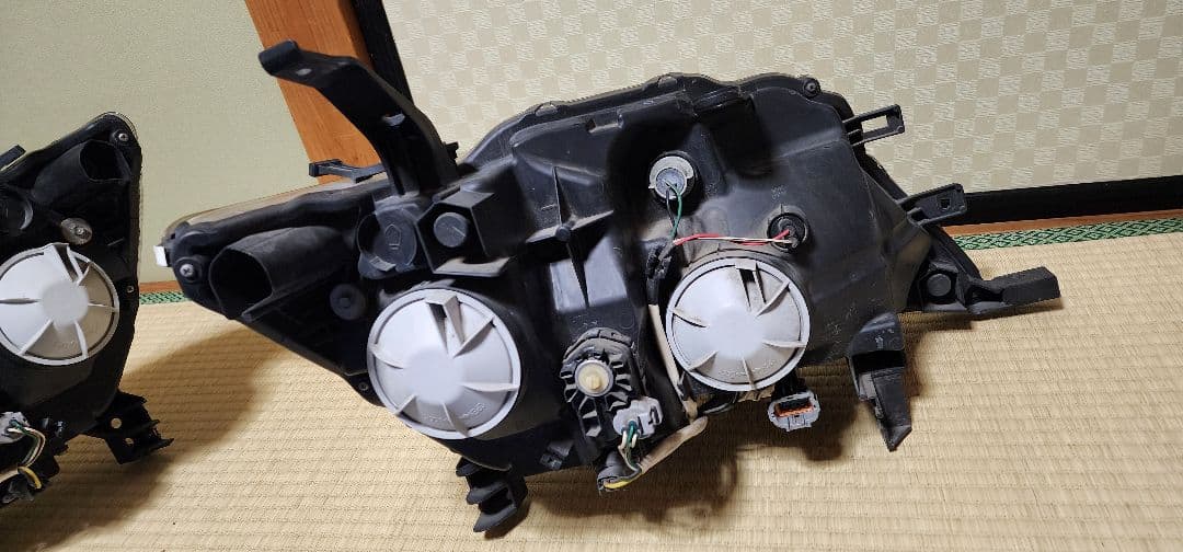 日産 セレナ FC26(2013) （2個口発送・直接引取も可）